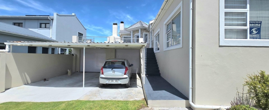 5 Bedroom Property for Sale in Franskraal Western Cape